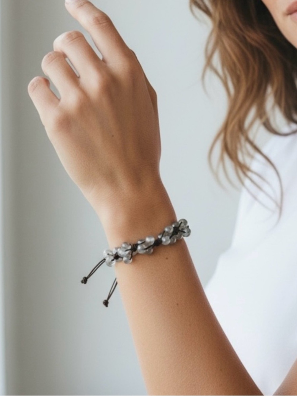 Clover Handmade Beaded Bracelet in Silver Gray